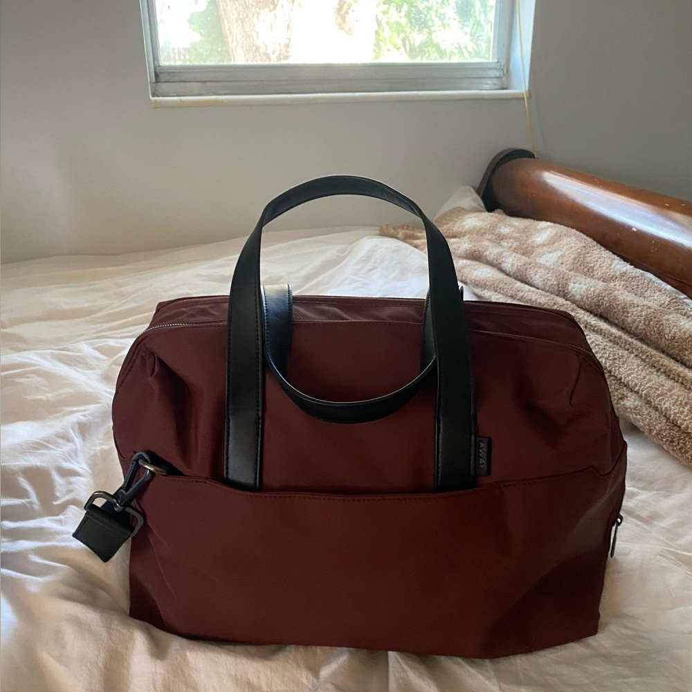 away everywhere bag